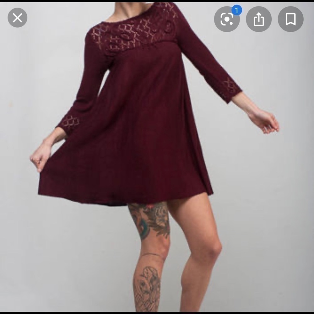 SEQUIN HEARTS• lace maroon oversized dress